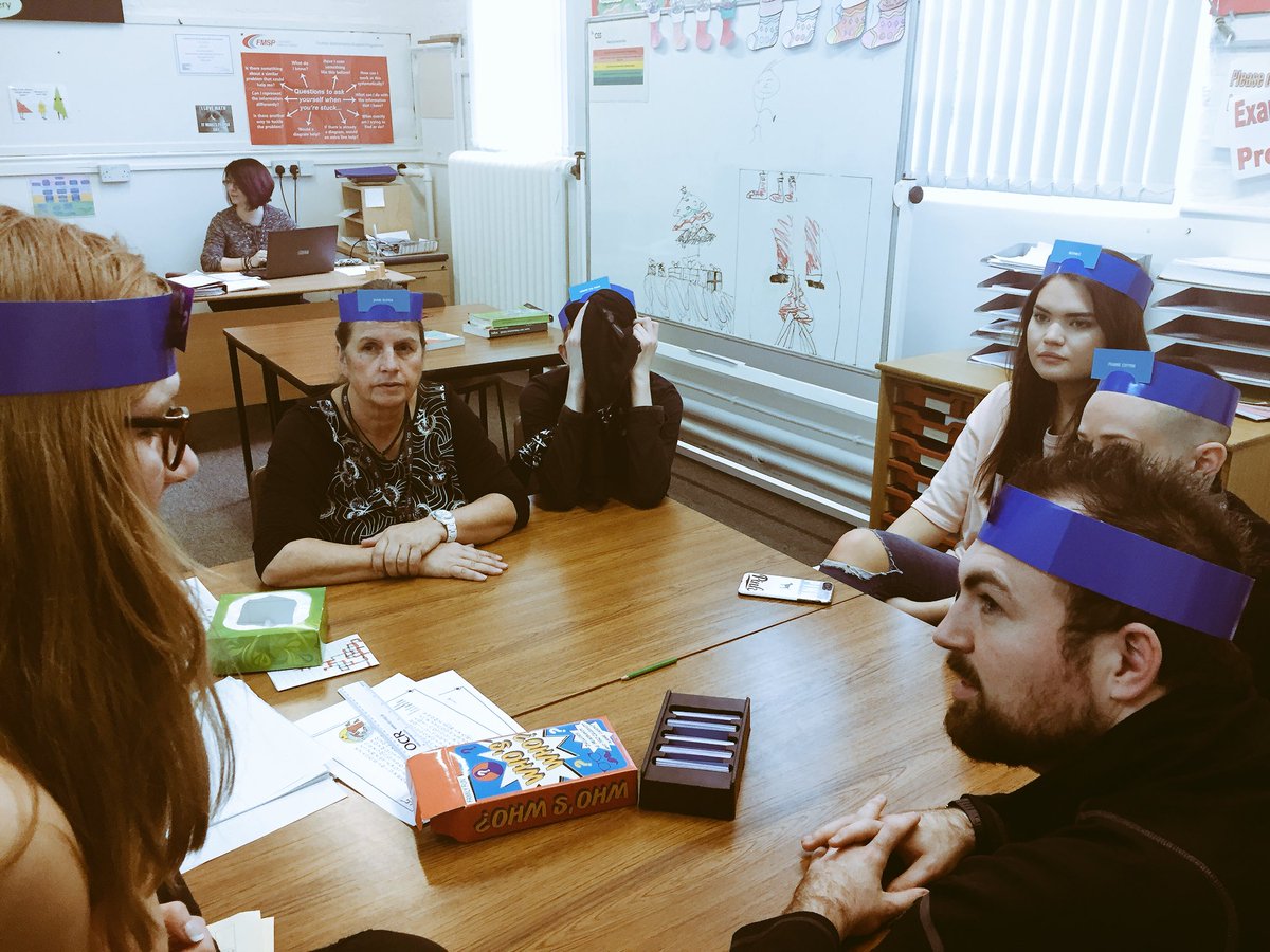 css_essexPE's tweet photo. Christmas games!! Who���s who’s #YesOrNo https://t.co/nQ5yU1uCpX