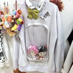 痛シャツもここまで進化した!？　好きなキャラクターを着れるスウェットがすごい!