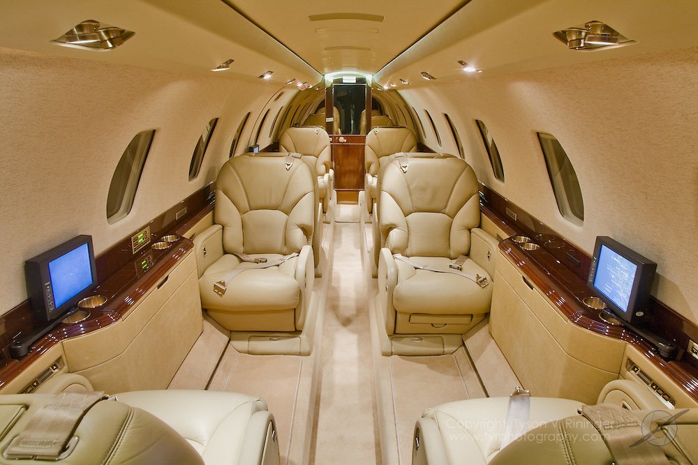 One of our midsize jets: The Cessna Citation X is one of the fastest midsize jets available which provides comfort as well as speed. Seats: 8

For more information, please visit us online bit.ly/2DaW9sR #privatejet #cessnacitationx #LuxuryTravel