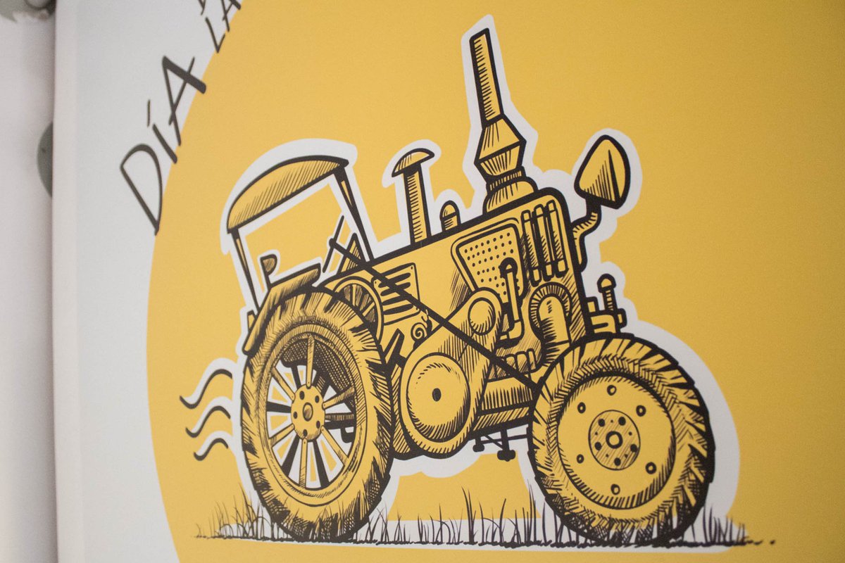 "Producir #alimentos sanos y saludables es la base de una sociedad sana y saludable. Producirlos y consumirlos en su época es calidad, salud, riqueza y sostenibilidad". bit.ly/2jTfvK5
#DíaDeLaCosecha #Valores 
#FelizViernes #Madrid