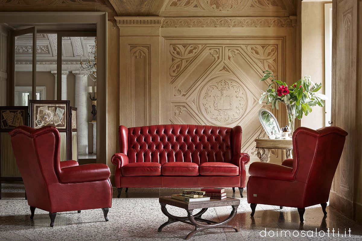 doimosalotti's tweet photo. BERGERE, #divano dalla forma sinuosa, elegante e raffinata, caratterizzata dall'imponente schienale con lavorazione capitonné. Un #salotto che elogia il #classico superando il passare del tempo, dando un tocco di signorilità in casa.
#doimosalotti #emporio https://t.co/JzErxtsJLS