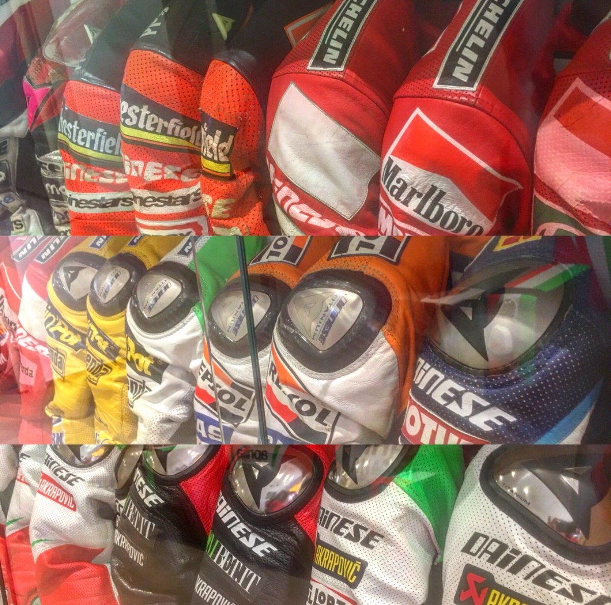 Ciao Ragazzi,
Oggi volevo farvi vedere questa foto dove si vede l’evoluzione delle tute piloti dai primi anni ‘90 ad oggi. Sono tutte usate da me e si intravede la diversa costruzione delle spalle e le sue protezioni che negli anni sono migliorate.
Grazie <a href="/dainese/">Dainese</a> my 2nd skin !