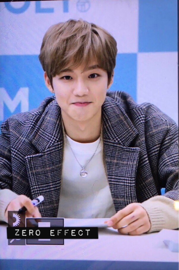 mmuii_s's tweet photo. ยองมิน กับ ผมสีใหม่ โคตรหล่อเลยอีเหี้ยกมแสดสดสดสวกวก 😭😭😭😭😭😭😭 https://t.co/xY9IcUsZx2