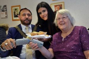 Bradford and District Senior Pwer (@bdseniorpower) on Twitter photo We are in the <a href="/Bradford_TandA/">Telegraph & Argus</a> today! #Olderpeople #wellbeing Together we can tackle #loneliness #Bradford #ChristmasIsComing
thetelegraphandargus.co.uk/news/15783292.… <a href="/LordMayorBD/">Bradford Lord Mayor</a>
@ChrisY_TandA We are in the <a href="/Bradford_TandA/">Telegraph & Argus</a> today! #Olderpeople #wellbeing Together we can tackle #loneliness #Bradford #ChristmasIsComing
thetelegraphandargus.co.uk/news/15783292.… <a href="/LordMayorBD/">Bradford Lord Mayor</a>
@ChrisY_TandA