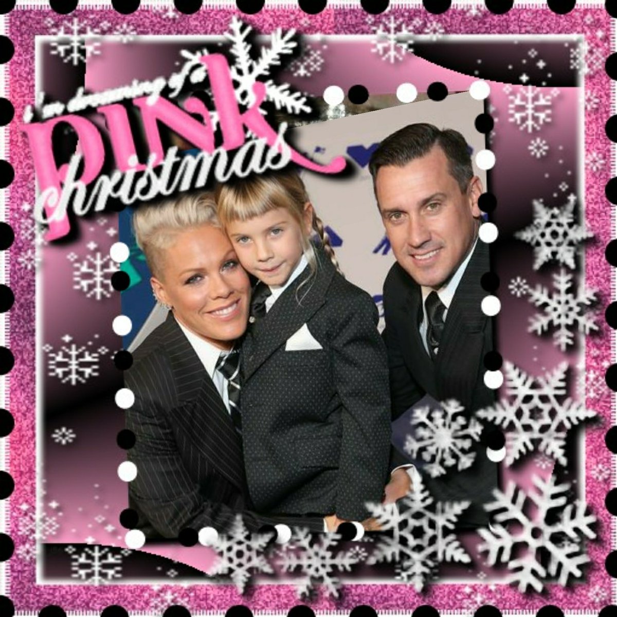 Houston_jami16's tweet photo. @Pink I would love to wish you  and your family  a very Merry Christmas 
And a happy New Year https://t.co/3PzaPo4b5T