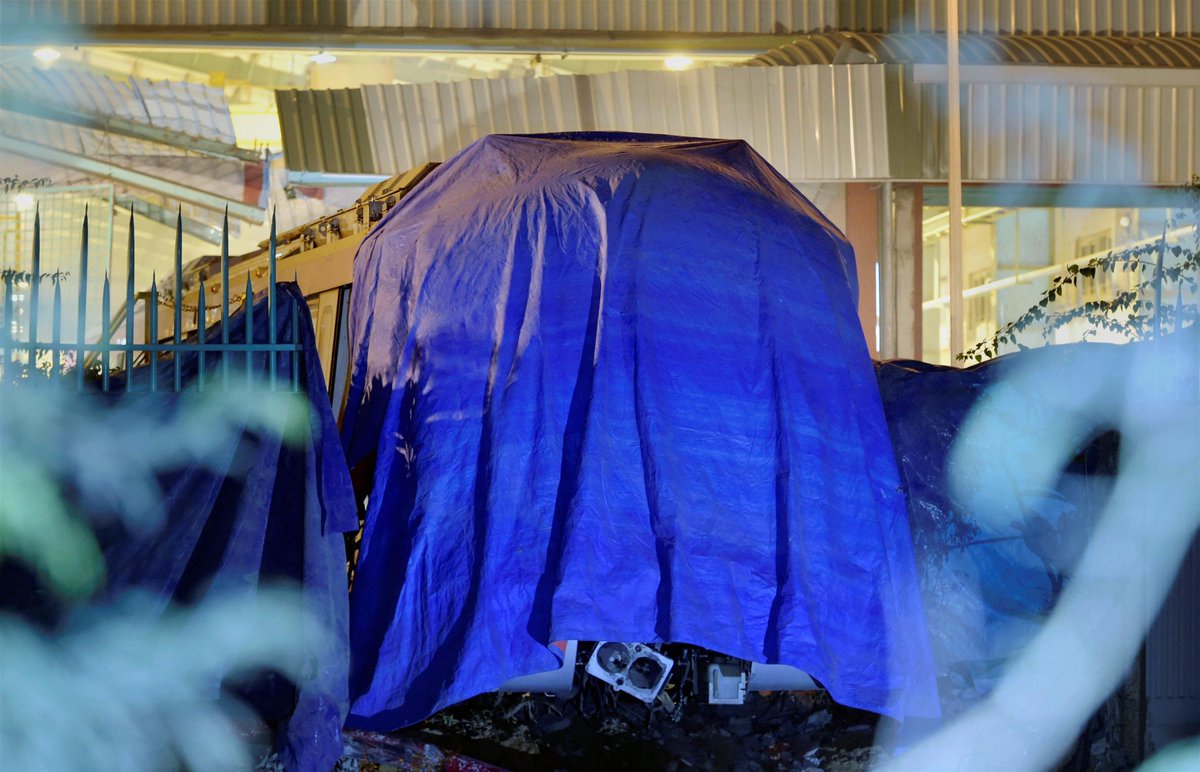 anilpandey_news's tweet image. अब इस हालत में खड़ी है दिल्ली की पहली ड्राइवरलेस मेट्रो ट्रेन
amarujala.com/india-news/del…
#DelhiMetro #driverlessmetro #DMRC