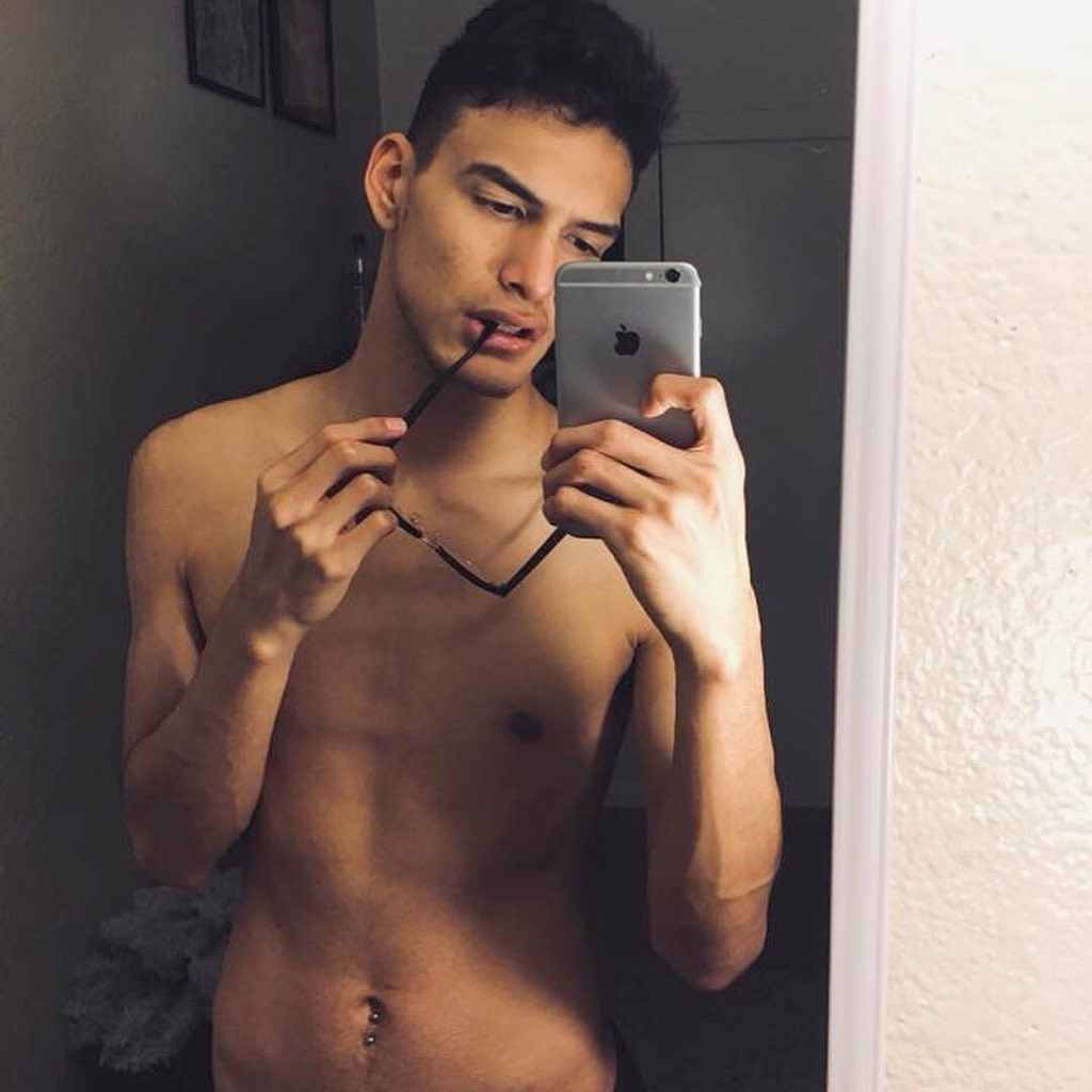 cxrmxllo's tweet photo. #NewProfilePic https://t.co/PQTueRCdGZ