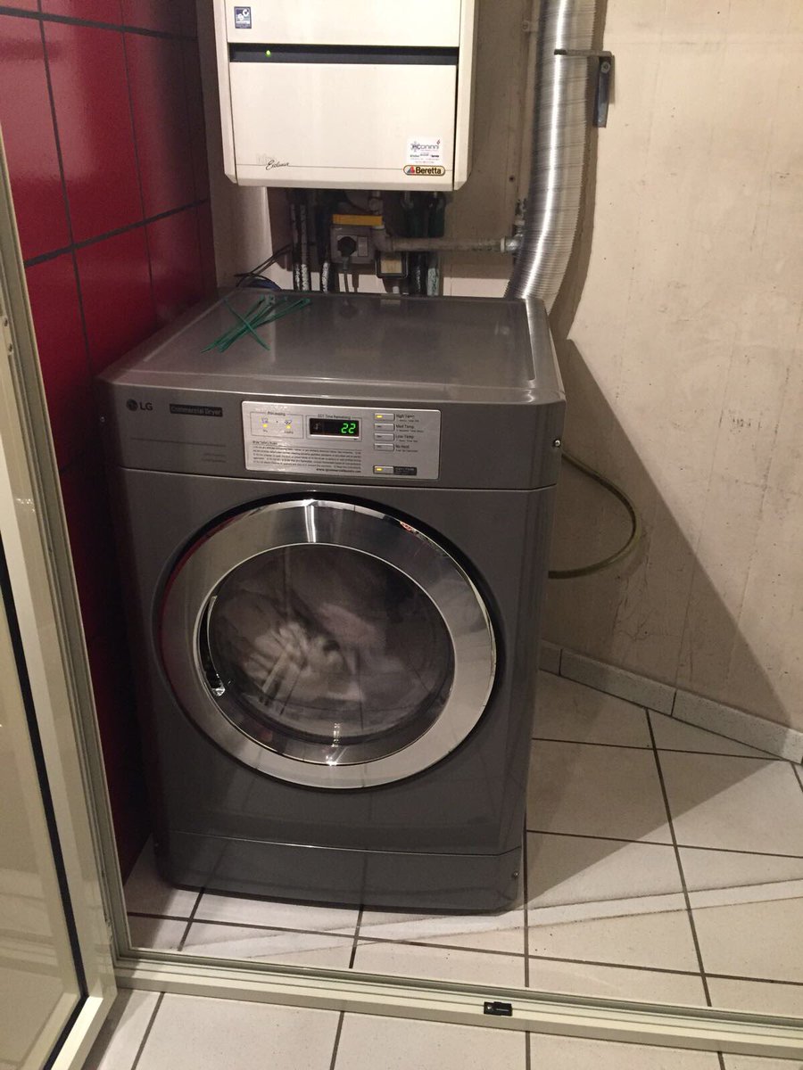 gianmarcosac's tweet photo. #Altamura #Bari #LG #best #world #dryer #migliore #asciugatrice del #mondo
Statistica testata sulla durata ed #affidabilità prodotto.
#EcoAdige #Only #Superior #Quality https://t.co/23EvBHblMv