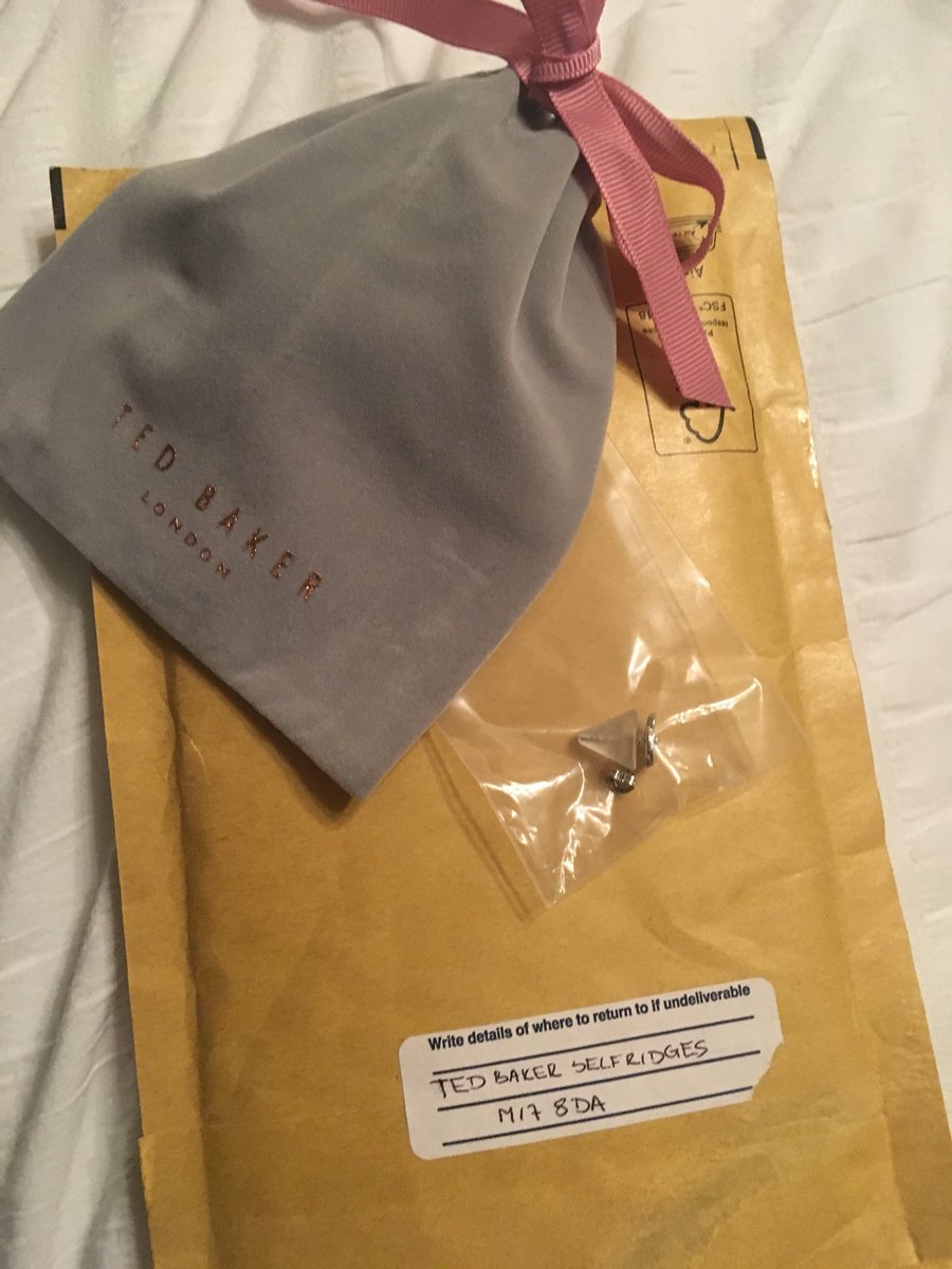 HairatIcon's tweet photo. Thank you Abbey Leigh  @ted_baker @Selfridges  @intuTrafford for Great Customer Service #missinggift #superquickdelivery #thankyou #MerryChristmas https://t.co/bV1ZyYWPcK