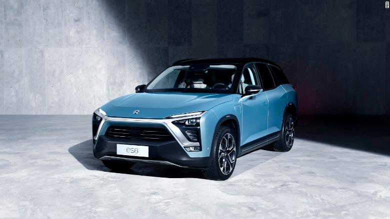 CNN's tweet photo. This Chinese startup's electric SUV is a lot cheaper than Tesla's https://t.co/GNmJNbCzK0 https://t.co/EaEbhLuq1T