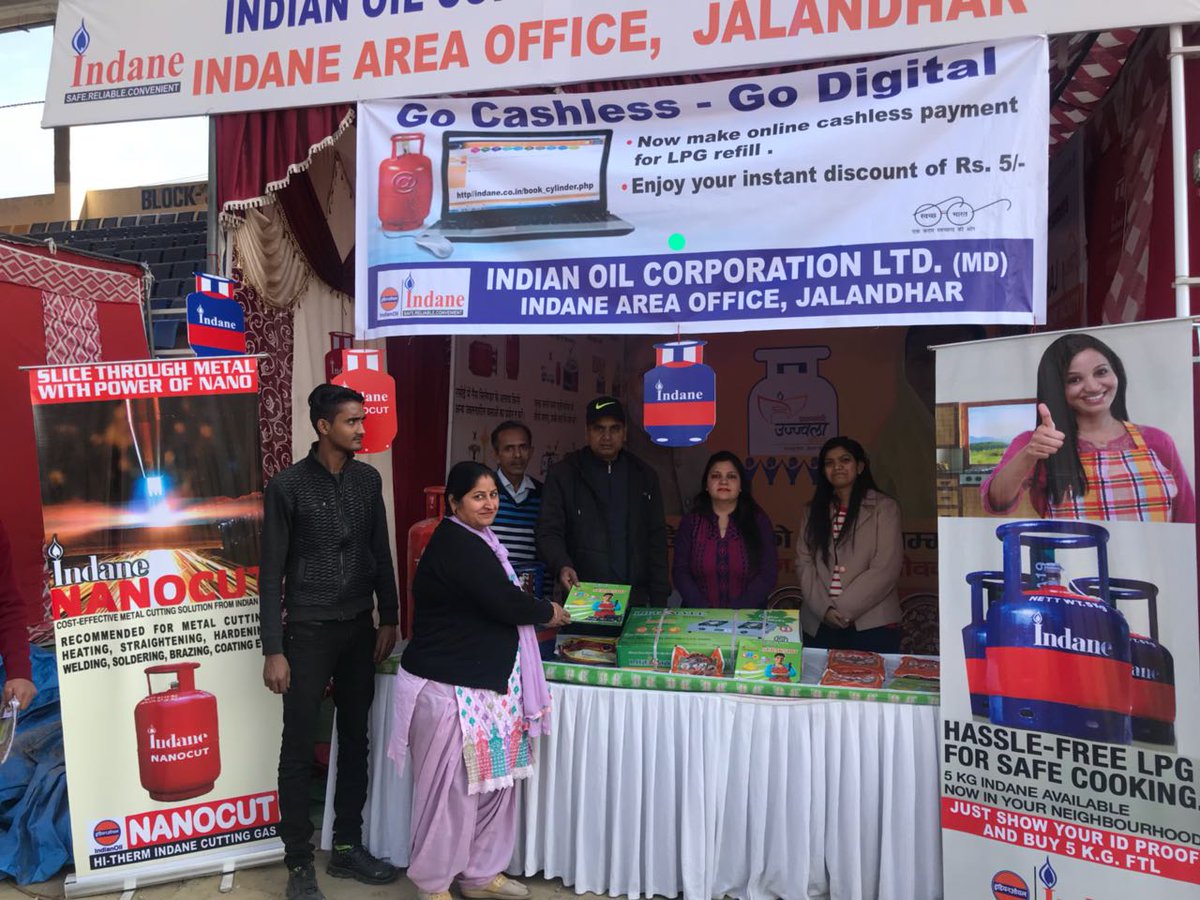 IndaneJLIDO's tweet photo. An indane stall to spread publicity of NANOCUT,FTL , CASHLESS TX& safe use at SPARK MELA Jalandhar @ioclpunjab @IndianOilcl @SandeepJainIOC https://t.co/kXr0RBr9kz