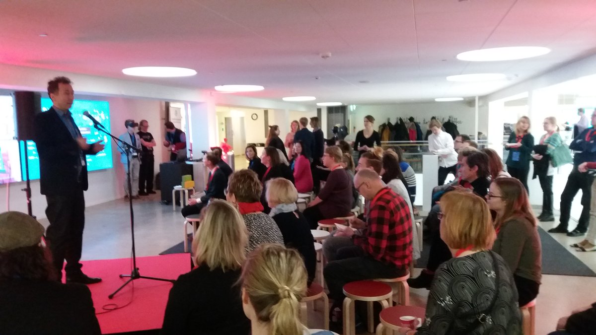 AaltoUniversity's tweet photo. Time to celebrate #learning at #Aalto! Great Gala Day ahead: #networking, #pitches of development projects, good food. Welcome words by Docent Tomi Kauppinen. #learningataalto @LearningAtAalto https://t.co/k5aY4zDyJ3