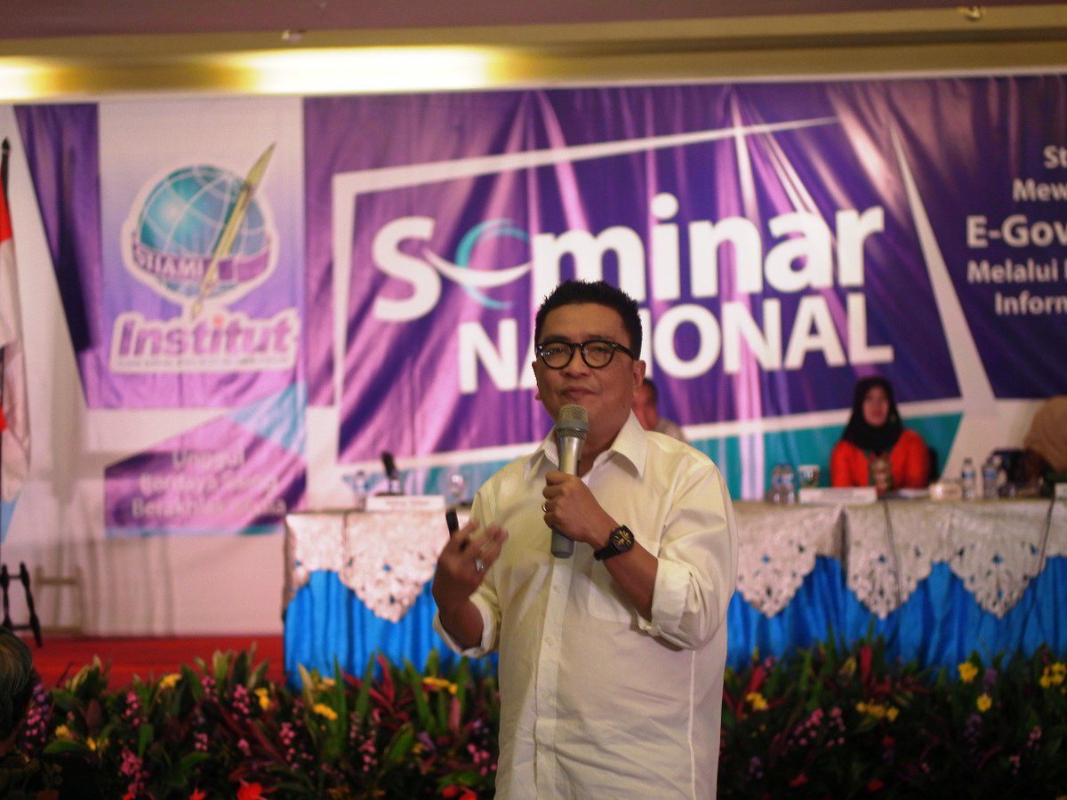 institut_stiami's tweet photo. SEMINAR NASIONAL
"Strategi Mewujudkan E-Governance Melalui Keterbukaan Informasi Publik
17 Desember 2017
.
.
Gedung Arion Grand Mangaraja
#institutstiami #kampusstiami #stiami #seminarnasional #seminarnasionalstiami https://t.co/cwjLqyw2KN