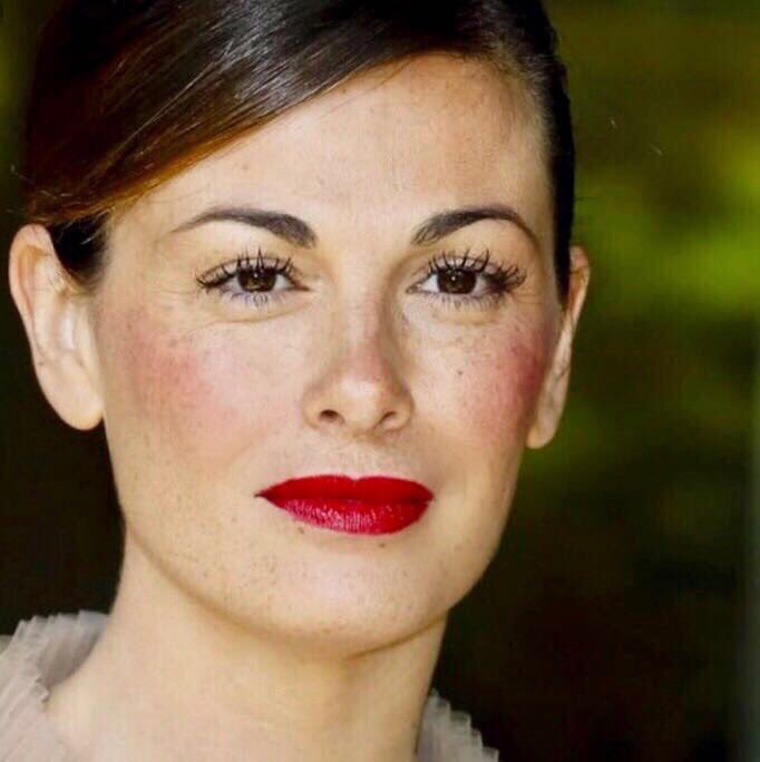 VaneIncontrada's tweet photo. Il mio cuore è colmo di gioia ❤️😃 Grazie, grazie per il vostro affetto! Besitos Amigos😙🦋
.
.
#scomparsa #serietv #grazie #vanefamily https://t.co/PnocGIeZBO