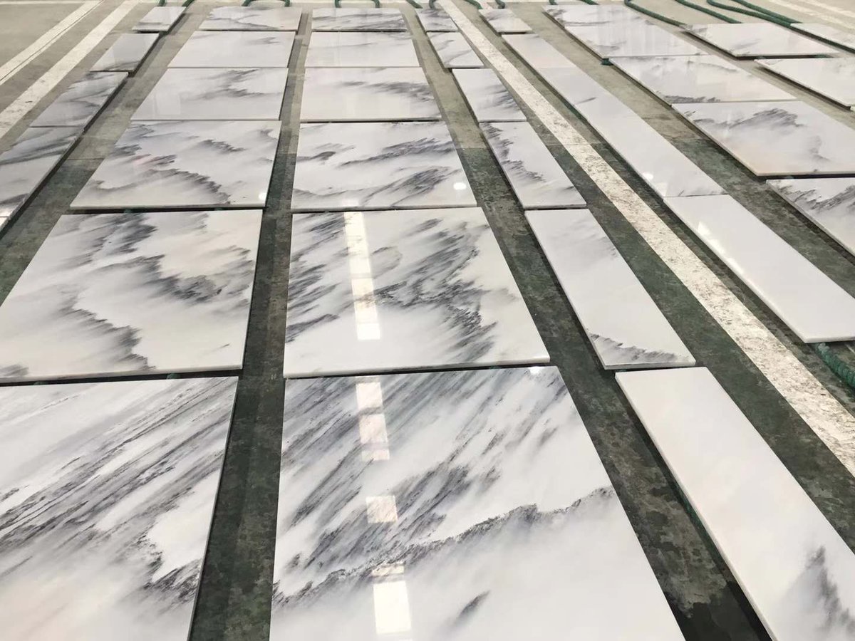 Marble_tileslab's tweet photo. #whitemarble #whitemarbletile #marbletile #marble #tile #stonetile #marblestone #naturalstone #marbleflooring #marblefloortile #flooring #floor #floortile #polishedmarble #flooringtile #bathroomtile https://t.co/HlgkatUee3