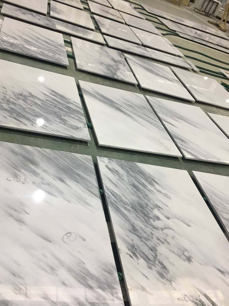 Marble_tileslab's tweet photo. #whitemarble #whitemarbletile #marbletile #marble #tile #stonetile #marblestone #naturalstone #marbleflooring #marblefloortile #flooring #floor #floortile #polishedmarble #flooringtile #bathroomtile https://t.co/HlgkatUee3