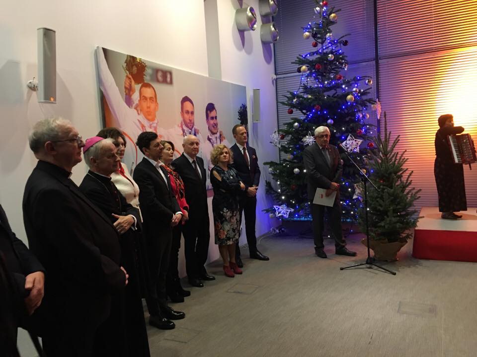 SupersnowSA's tweet photo. Christmas Eve meeting of the Board of the Polish Olympic Committee with the prenence of Supersnow and PZN representatives. #PZN #PKOl #supersnow https://t.co/bpuOAqAJ2r