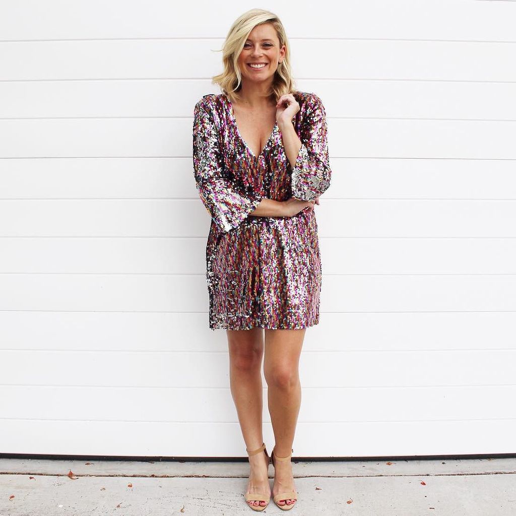 BrookeFalvey's tweet photo. Darling, don’t let anyone dull your sparkle. With 1.5 days left at work, I’m feeling pretty damn festive. .
.
.
#everydaystyle #brisbaneblogger #summerstylefile #brisbanefashion #brisbane #sparkle #sequins #spotmystyle #ootd #brisbanecity #cocktaildress… https://t.co/KzW53WFtku https://t.co/VN1r3Ry2WA