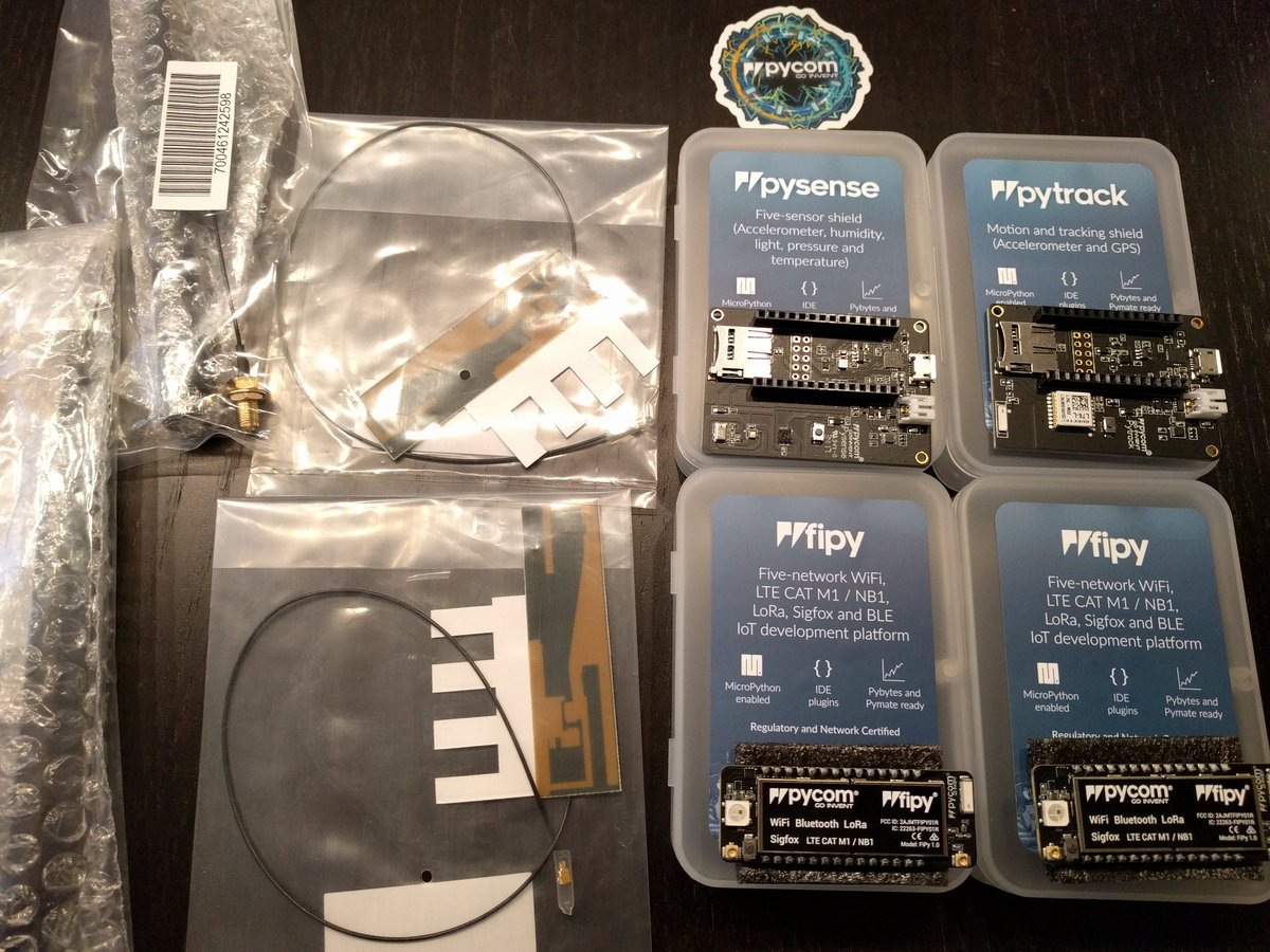 ubaumann_ch's tweet image. It feels like Christmas! #fipy #pysense #pytrack thx @pycomIOT