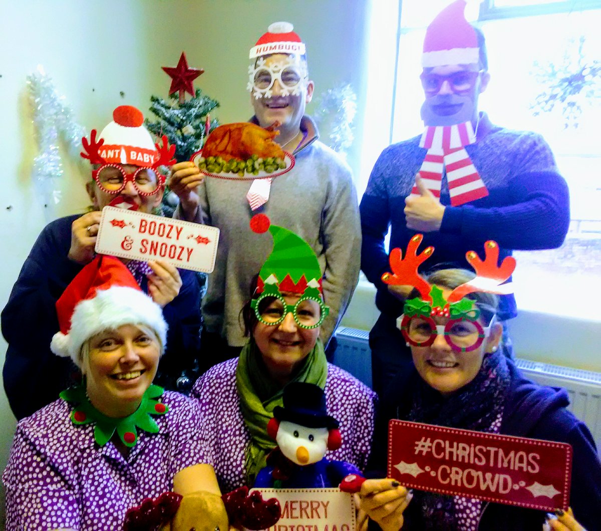 LouiseSellarsl's tweet photo. @LTHTrust #CentralPrint team Merry Christmas guys, so excited we have been shortlisted as finalists for the #UHAwards18 @UnsungHeroAward. Good luck to #bereavement team in their category also. So exciting! https://t.co/TveZ0hUxS5