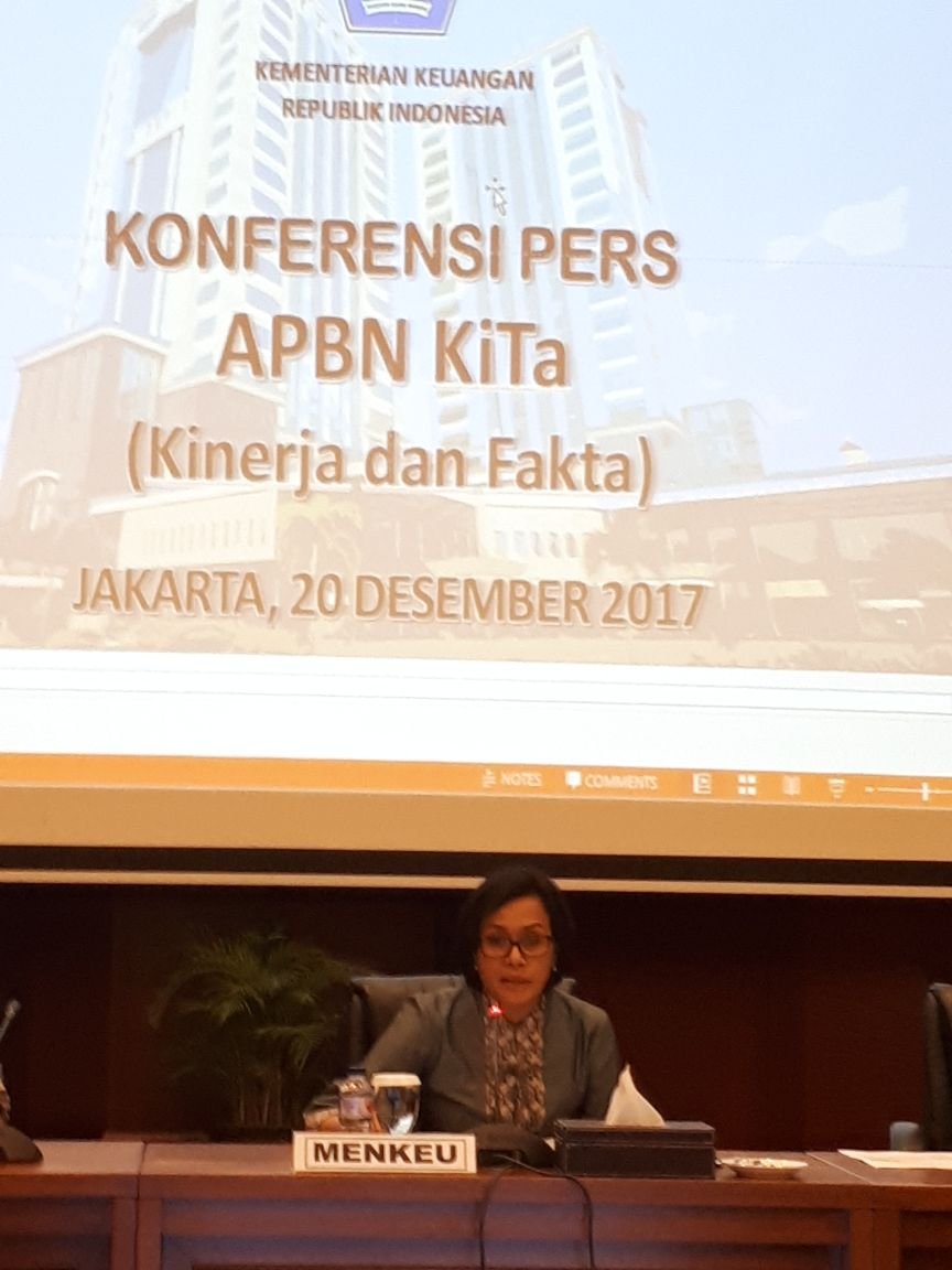 alaika_abdullah's tweet photo. 58. Pemerintah beserta bank indonesia akan tetap menjaga mata uang. Fokus saat ini meminimalisir belanja negara. Fokus 1. Infrastukrur 2. Sdm 3. Transer daerah dana desa. #UangKitaBuatApa https://t.co/dlM7Ibn2qW