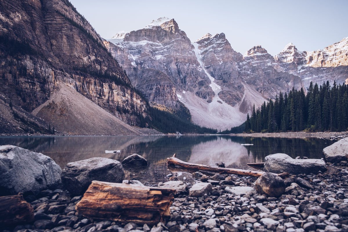 refusehibernate's tweet photo. [ 🇨🇦 CANADA ] 
Nouvelle vidéo, retour sur notre road trip dans les Rocheuses -> https://t.co/W3wzlCgEbP 
#Canada #Rockies #Rocheuses https://t.co/1sWqSDvSzB