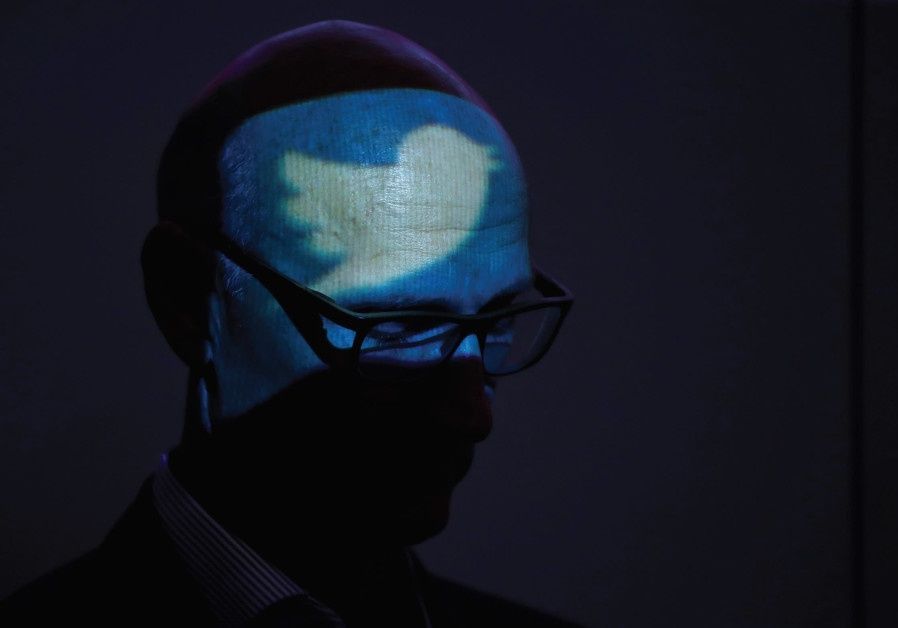 CBjola's tweet photo. Reaping the benefits of #digital #PublicDiplomacy : op-ed co-authored with @Ilan_Manor in @Jerusalem_Post https://t.co/xkI4nHs7D3 https://t.co/b8LYj8g7fr
