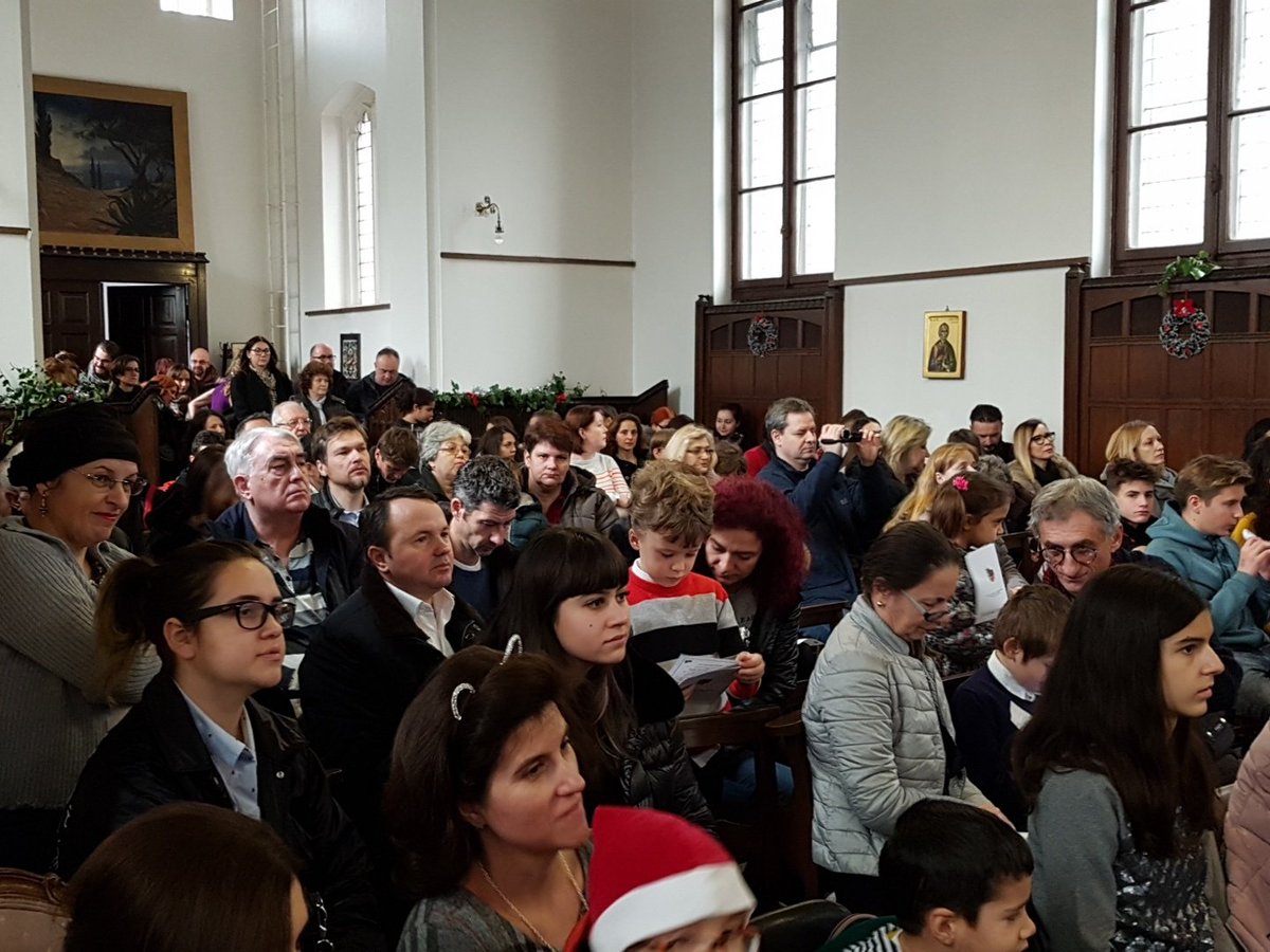 IBSBPRIMARY's tweet photo. Thank you to all the families who came to enjoy our Christmas Carol Concert @IBSB4 https://t.co/EGqPbykhTx
