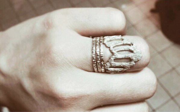 We love a good #ringstack and you can't get much better than this one! Shop textured #rings by Ellis Mhari Cameron: ow.ly/1d8q50fDTZU