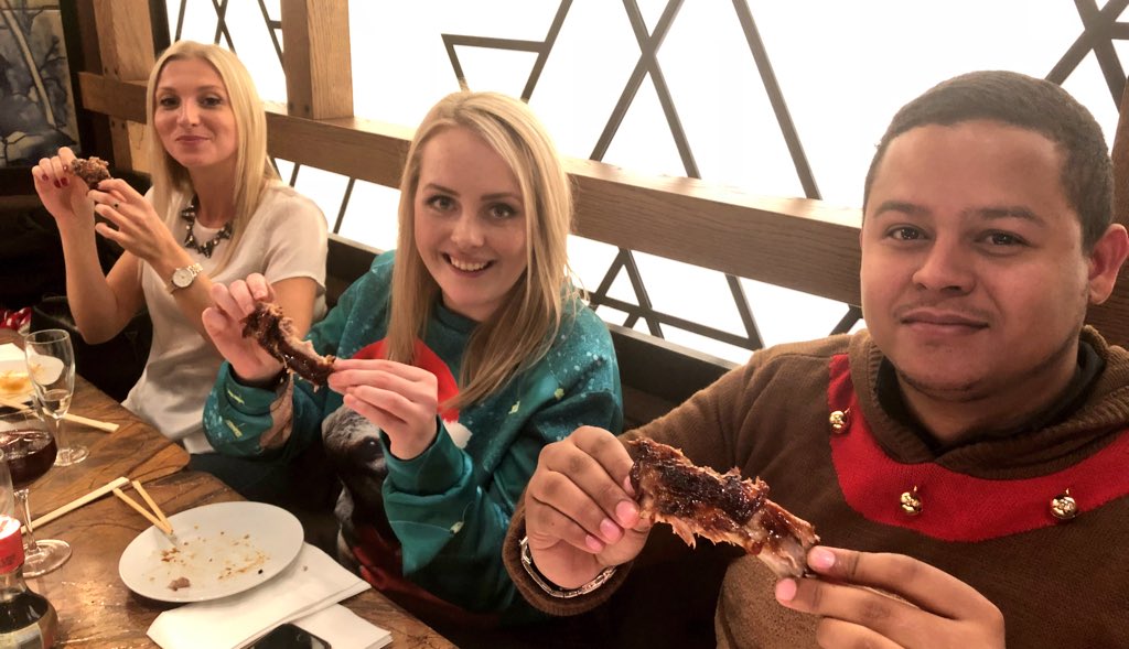 jamesroberts711's tweet photo. #DanishCrownDecember @DanishCrownUK #ItsAllAboutFood & #christmasdinner @theduckandrice style #bbq #pork #babyback #loin #ribs #mmm π#christmasjumpers ππΌ#ideasbecomelegend 4 #ChristmasDay serve this youβll never go wrong just #happy #messy #faces π#wisewords #WednesdayWisdom https://t.co/RF4alrolFo
