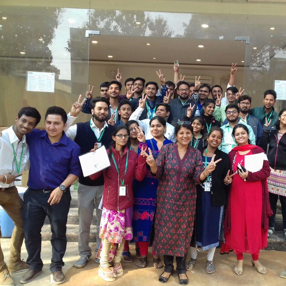 letshelpsome1's tweet photo. We organized a Free HLA test camp and Stem Cells Registry in Varanasi. 205 people tested of which 98 registered as unrelated donors for #thalassemia #bloodcancer #aplasticanemia patients #17dec2017 https://t.co/Gego72fJM9