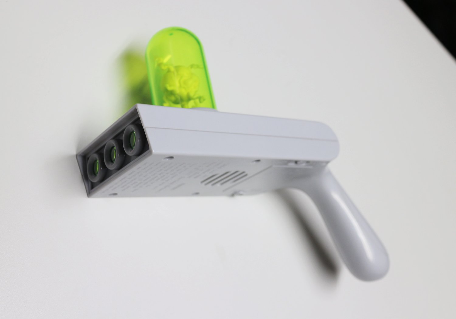 気まぐれ値下げ中✨リックアンドモーティ　ポータルガン Amazon.co.jp: Paladone Rick and Morty Schlüssel -anhänger