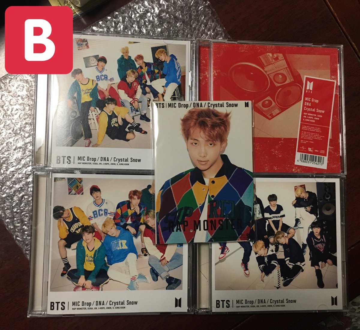 tari_for_BTS's tweet photo. ❄️BTSシングル MIC Drop / DNA / Crystal Snow ソンムル企画❄️

沢山買ったのでソンムルさせていただきます❗️

3種類から選べます✨
詳しくは画像をご覧ください😆

#ソンムル企画
#BTS #防弾少年団 #バンタン https://t.co/U5aAL5ASWk