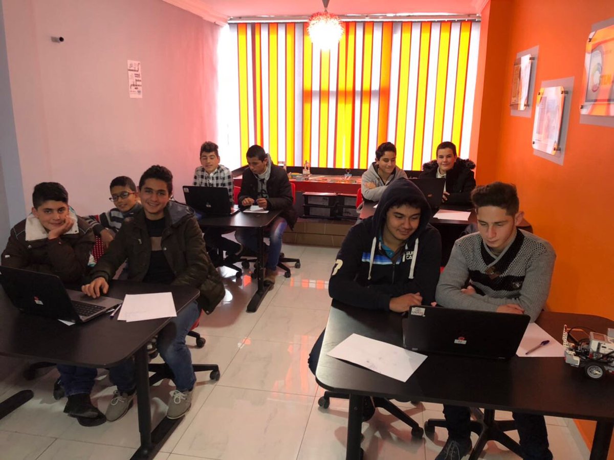 STEMJCEE's tweet photo. @STEMJCEE introduce one of  the registered #FLL_2018 teams from #Irbid to robotics based life skills challenge with #FLL prep training  #hydrodynamics #STEM #creativity #innovation  
@JCEE_KHF https://t.co/9vaXWBc8Bq
