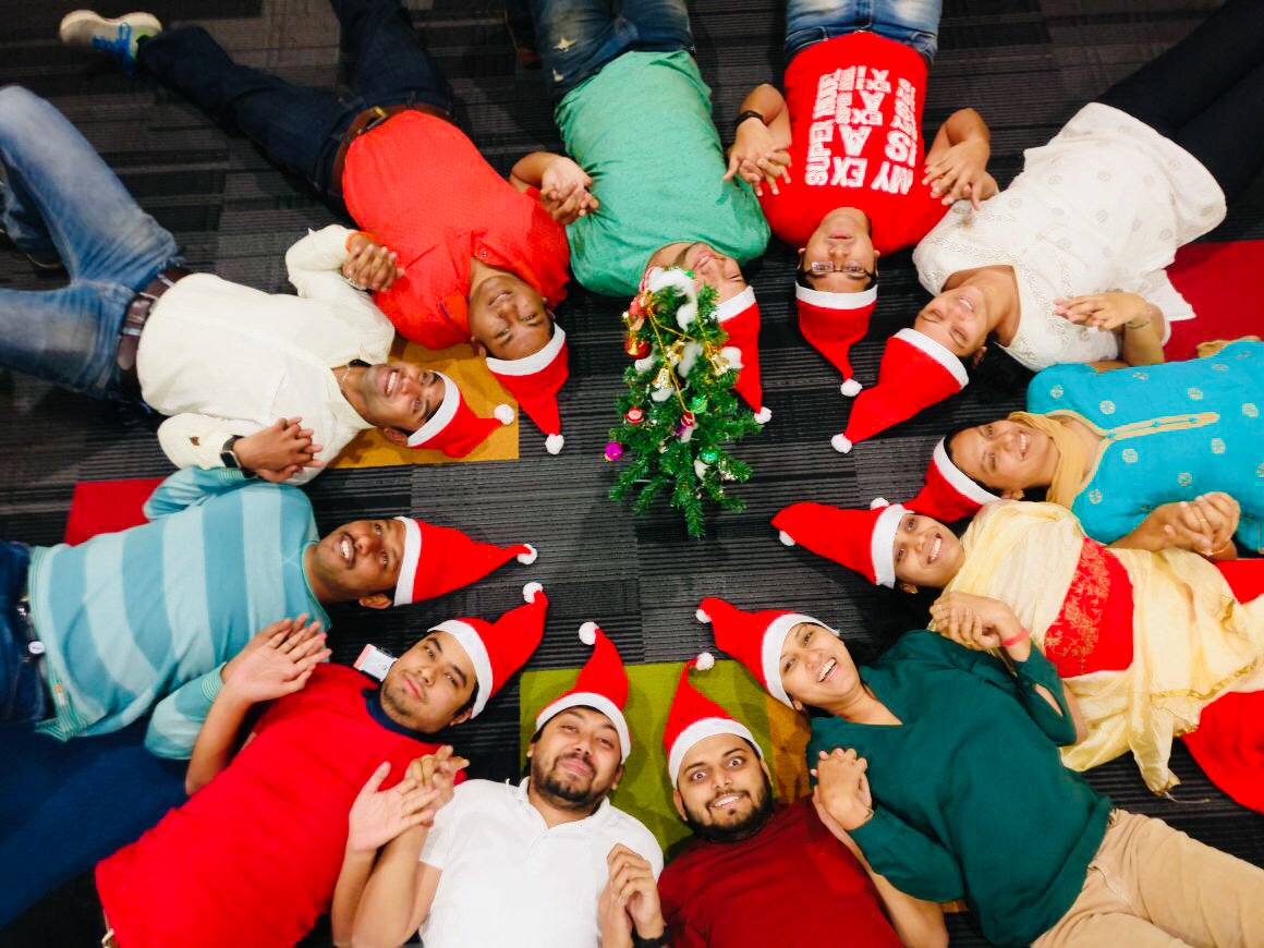 arnabyk5's tweet photo. #Pega_Blr_Engg_Xmas_2k17 #lifeatpega
As far as the customer is concerned , the interface is the product- we are the Ui 😊 https://t.co/Ee29fv8pzg
