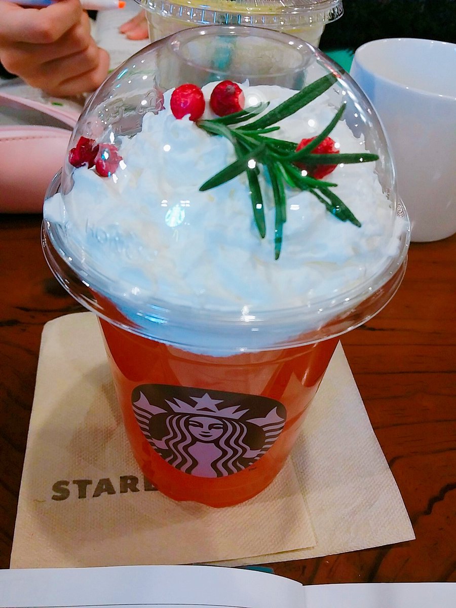 #아이스홀리피치애플사이더
플래너가 뭐라고 이것만 마시는중