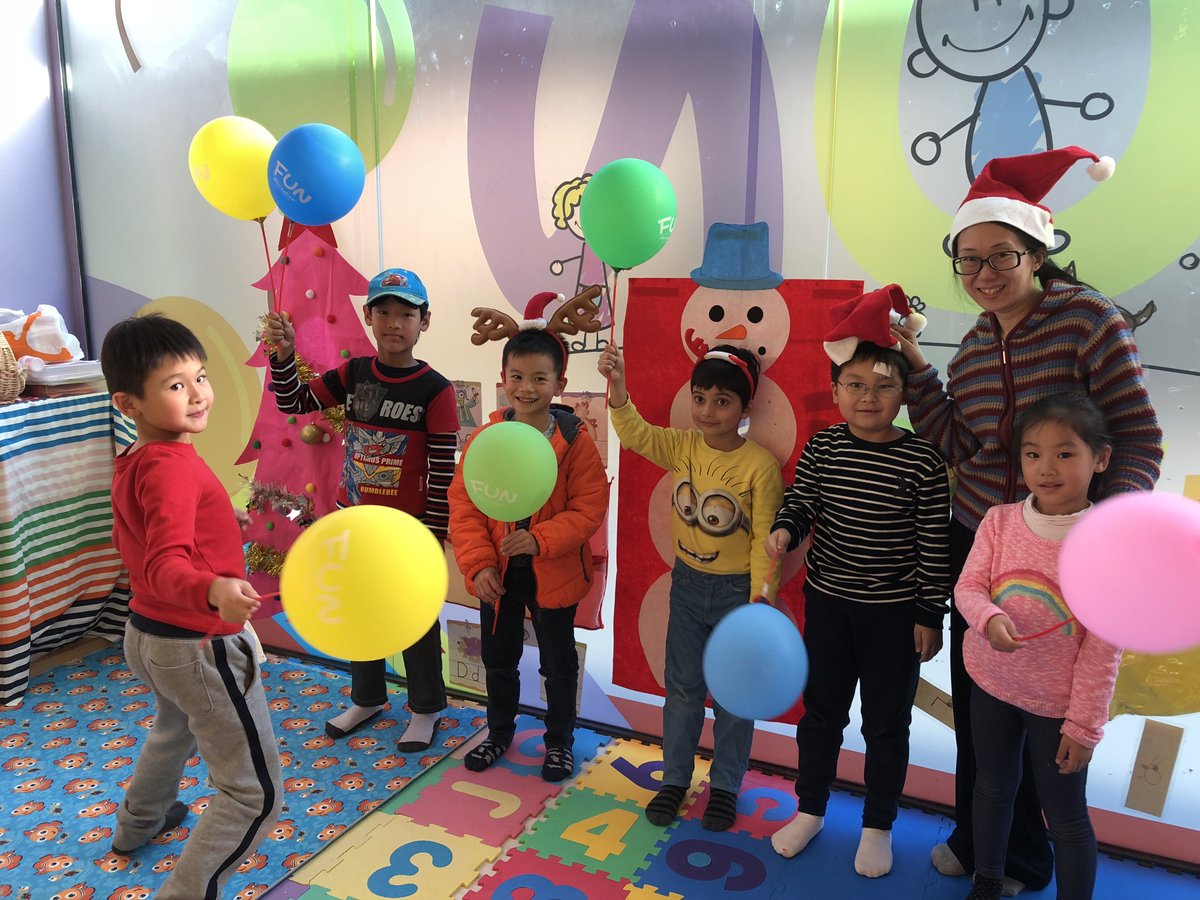 FunParadise2016's tweet photo. #科學 #數學 #藝術 #機械人 #技術 #創造力 #想像力 #腦部發展 #應用程式 #黏土 #積木 #遊戲 #英語授課 #東涌昇薈
#creativecoding #SMART #science #maths #art #robotics #technology #creative #coding #brain #FunParadise #TungChung #Visionary #coding #26688922/62806827 https://t.co/VzzhboUtGe