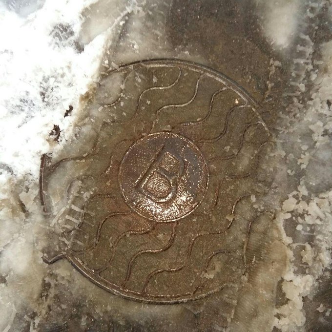 DRem96rXUAA-dsY.jpg:small