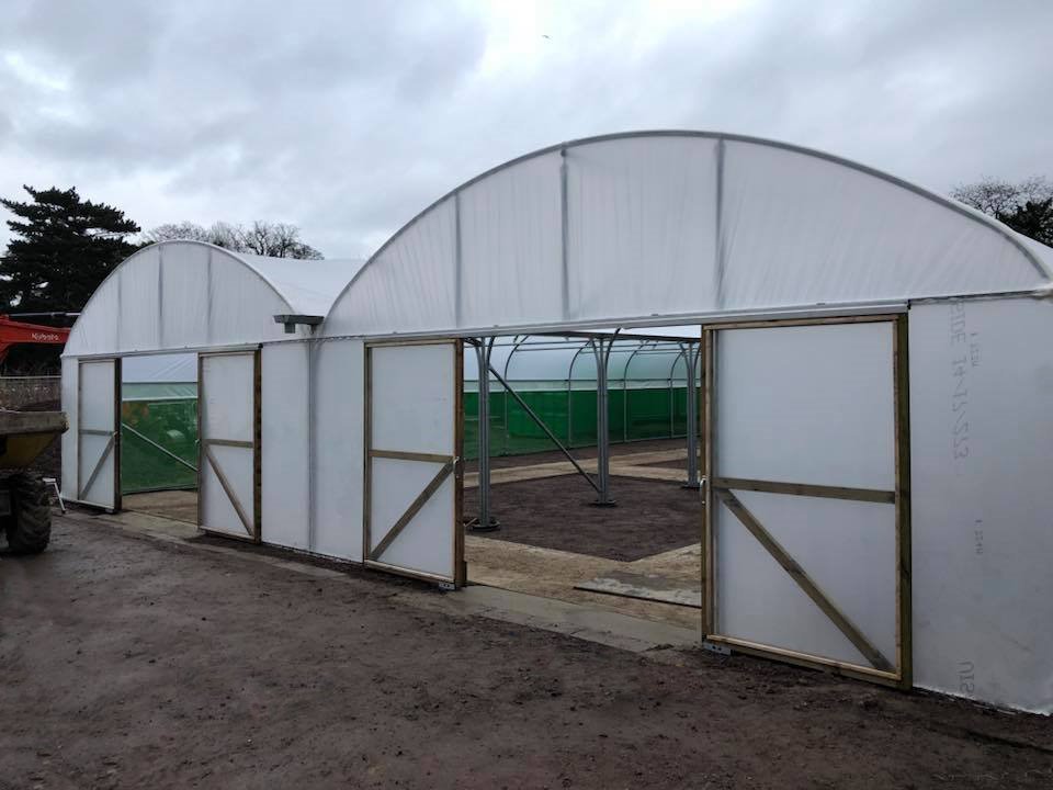 NatPolytunnels's tweet photo. 13m x 25m recently completed #Twinspan #Polytunnel with roll up ventilation and netting for @kewgardens https://t.co/DKbv07Y82P