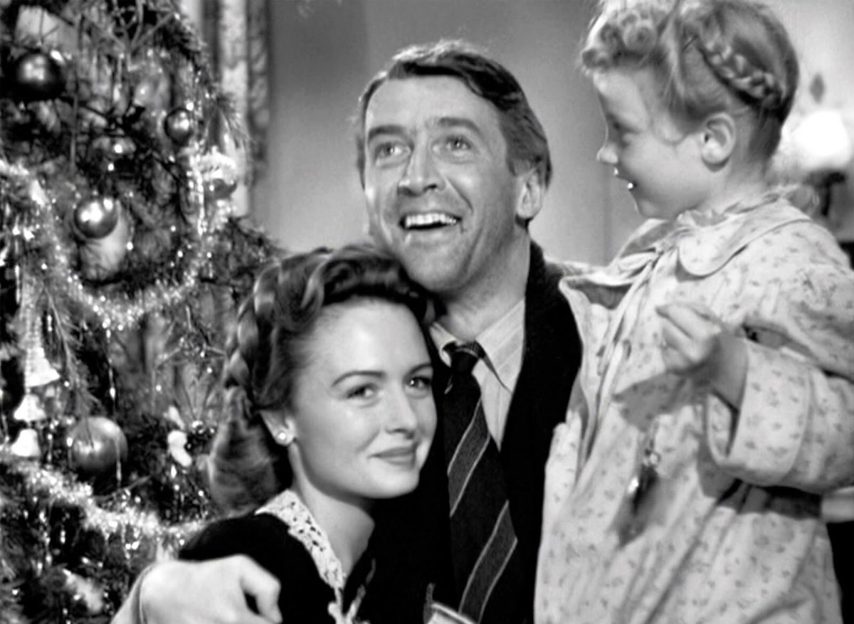 raulcallejone's tweet photo. Hace 71 años se estrenaba ¡#QuéBelloEsVivir!. Uno de los clásicos más maravillosos de la Hª del cine. Una película que resiste magistralmente el paso del tiempo. Da esperanza y hace que lloremos de alegría. Inolvidable #JamesStewart #ItsAWonderfulLife https://t.co/XB2SLXrKRx