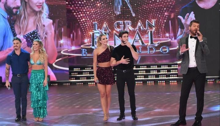 eltribuno's tweet photo. #Showmatch2017 Bailando, final con bajo rating
https://t.co/N82hxEsUNR https://t.co/TDWnEVrm1W
