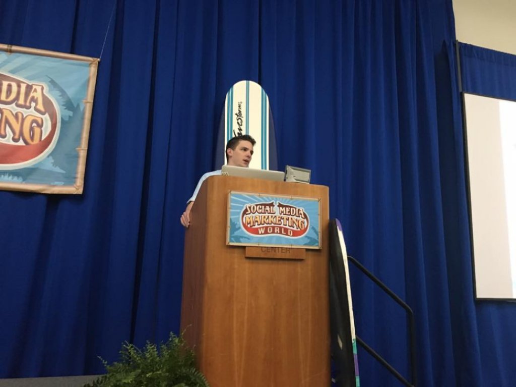 How to Use Facebook for Better Business Decisions: My Key Takeaways @loganly <a href="/SMExaminer/">Social Media Examiner</a> #FDD #SOE
buff.ly/2omLMyu