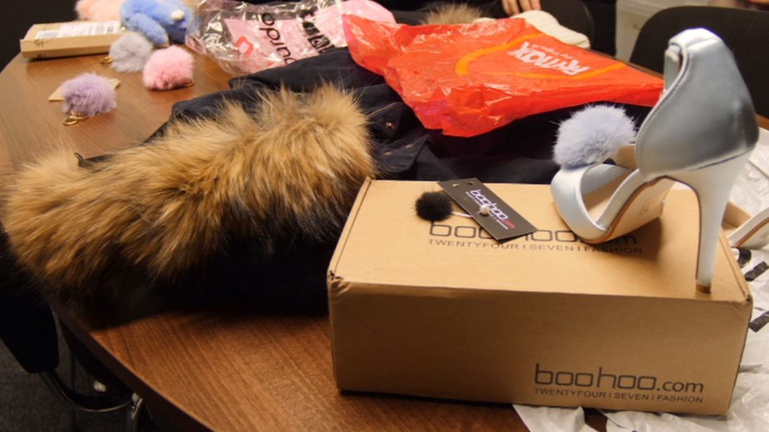 Protect_Wldlife's tweet photo. More '#furfree' retailers, including @TKMaxx_UK, @Amazon, @boohoo, @Groupon and @missbardouk found selling #Rabbit and #Fox fur, @SkyNews finds! More at https://t.co/frFW8TIspD #ClothesToDieFor ๐คฌ
#ThereIsNoExcuseForAnimalAbuse - EVER!! https://t.co/aOSdp0DpNN
