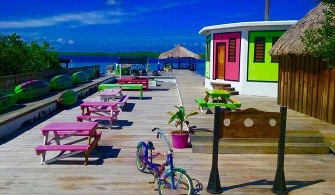 back78pack's tweet photo. RT @Hostelman: Hostelsman's #hosteloftheday is The Venue Utila in #Honduras (🇭🇳)
https://t.co/NBgV7Mqq9D
More #hostels and #hotels on https://t.co/crWSHeDcBW
#Utila #hostel #hotel #backpacking #backpacker #travel #travelling #traveling #accommo… https://t.co/uUD72PAxZu