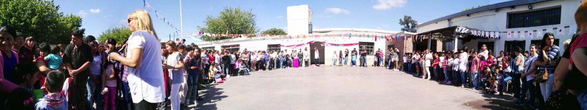 PrimariaBA's tweet photo. Junto a la comunidad educativa de la EP N° 56 de La Plata, compartimos un colorido y emotivo acto de cierre de ciclo lectivo https://t.co/xNFAfcX3kQ
