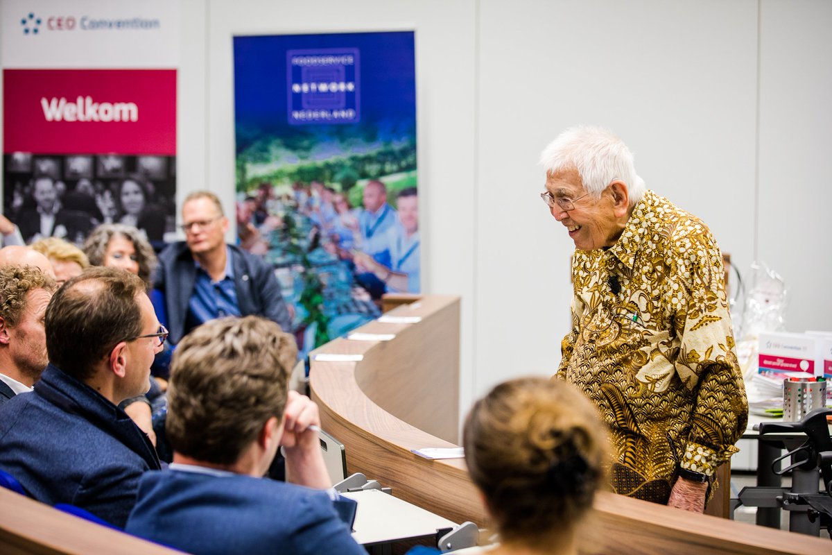 In de categorie buitenkansjes: intieme bedanksessie met Prof <a href="/pauldeblot/">Paul de Blot</a> <a href="/NyenrodeBU/">Nyenrode</a> "De beste leermeester is je eigen leven"