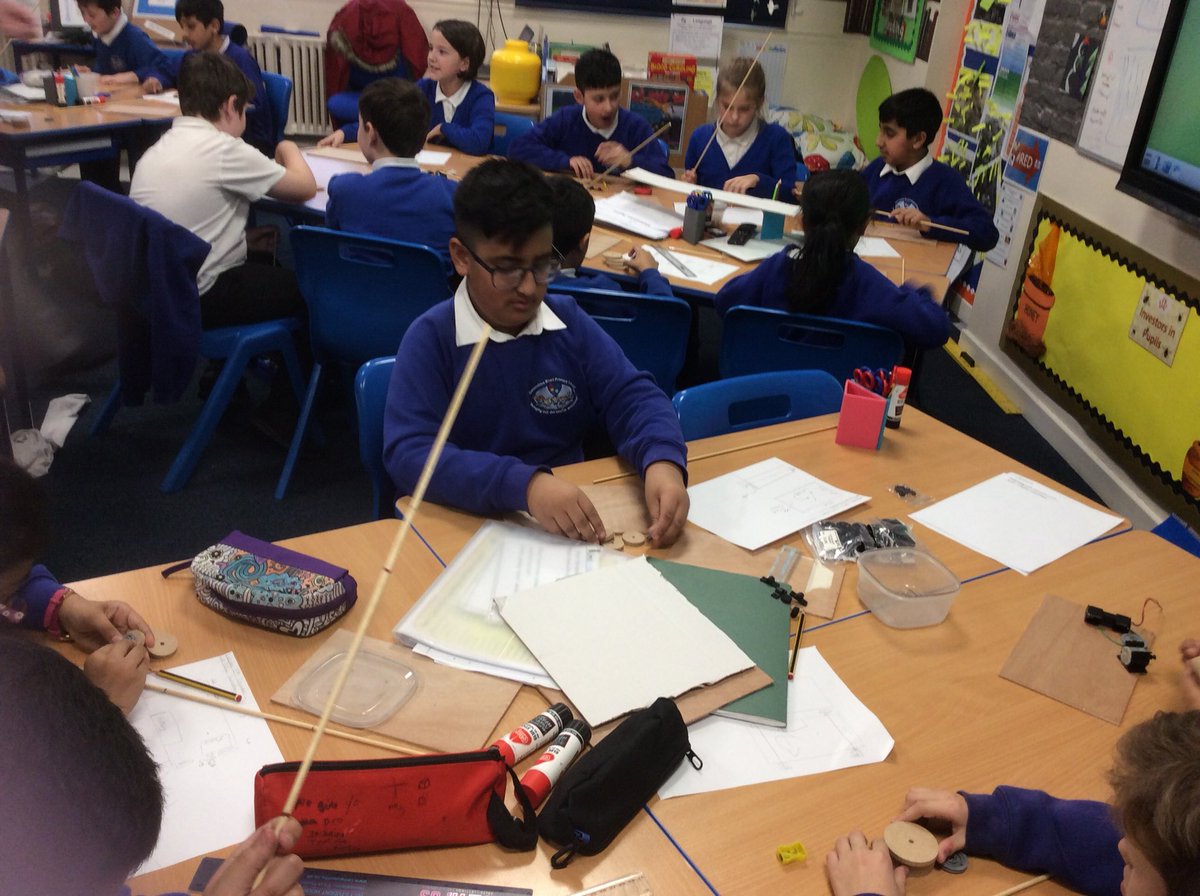 Devonshire_Rd's tweet photo. Key Stage 2 are doing so much more than Christmas cards and party hats this week...
@MonopolyUK
#monopolymaths
#batterypoweredvehicles
#embroidery
#eyeart
They are working so hard!
#engagedandexcited https://t.co/oXuwi01N1G