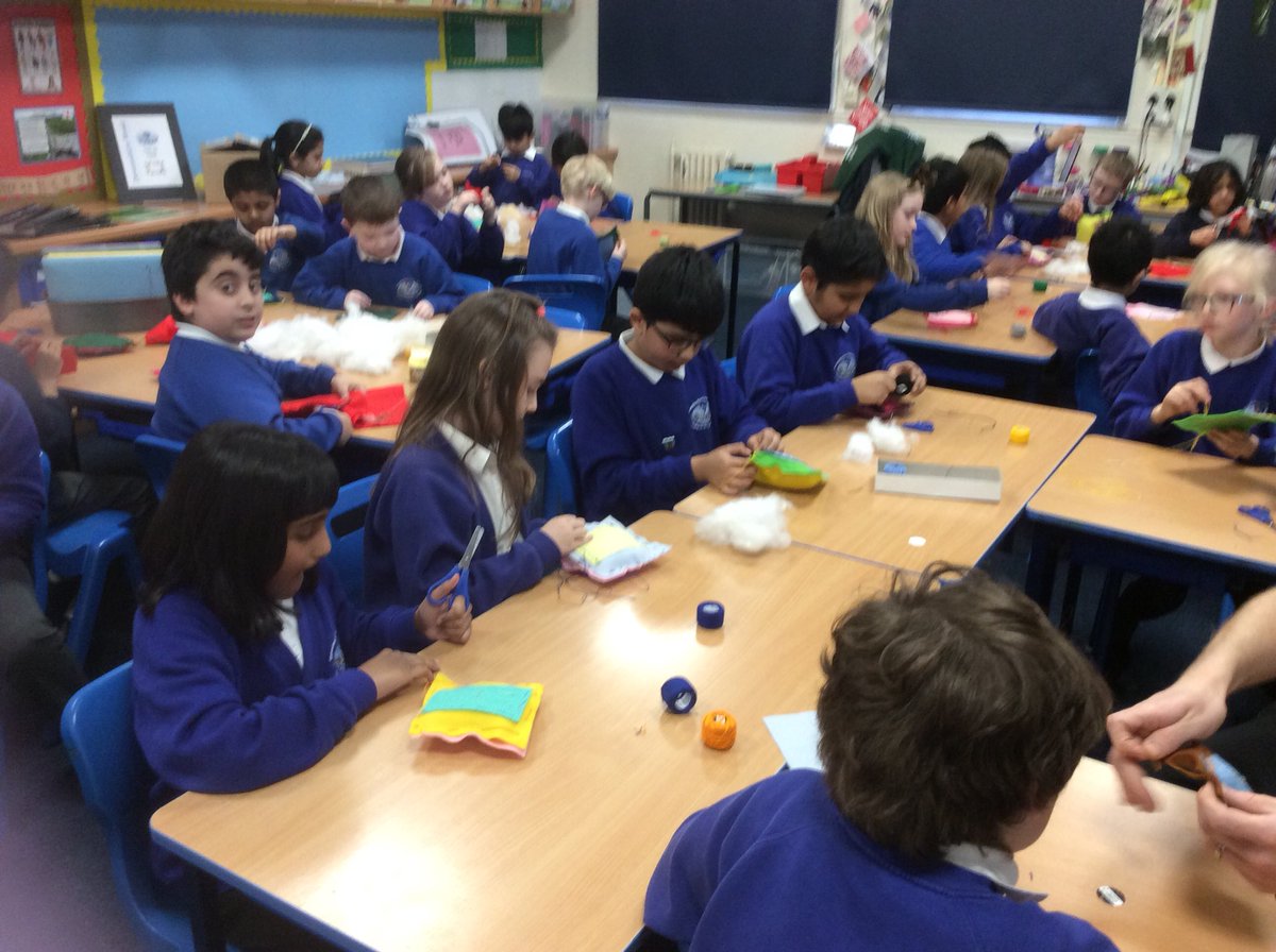 Devonshire_Rd's tweet photo. Key Stage 2 are doing so much more than Christmas cards and party hats this week...
@MonopolyUK
#monopolymaths
#batterypoweredvehicles
#embroidery
#eyeart
They are working so hard!
#engagedandexcited https://t.co/oXuwi01N1G