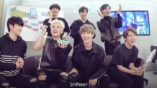 fanatic_got7_'s tweet photo. I'M CRYING 😭😭😭😭😭 https://t.co/oJo0Kv5Vb8