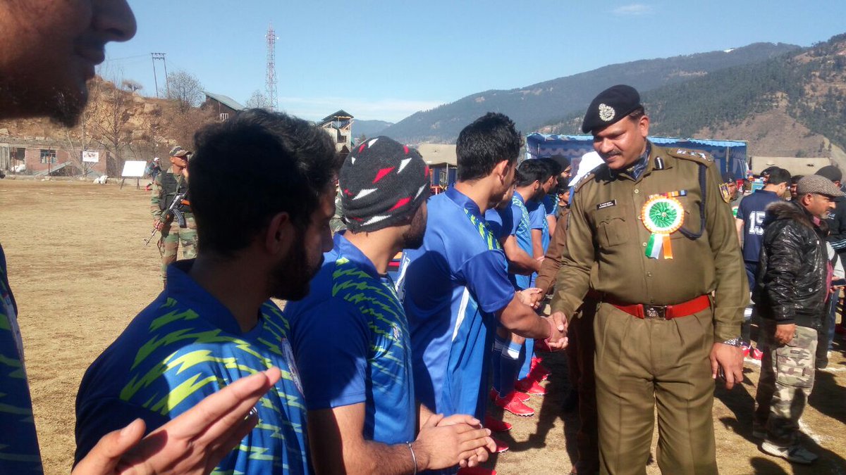 crpfindia's tweet photo. 8 Teams will #ClashForTheCup in Degree College Ground of beautiful Bhaderwah of Doda. Glimpse of Football Tournament Opening Ceremony. #33Bn channelizing youth towards prosperity. https://t.co/BlomexFqcY
